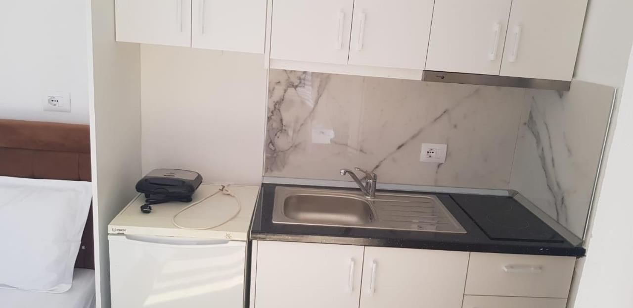 Apartments Villa Dovinefa Ksamil Ngoại thất bức ảnh