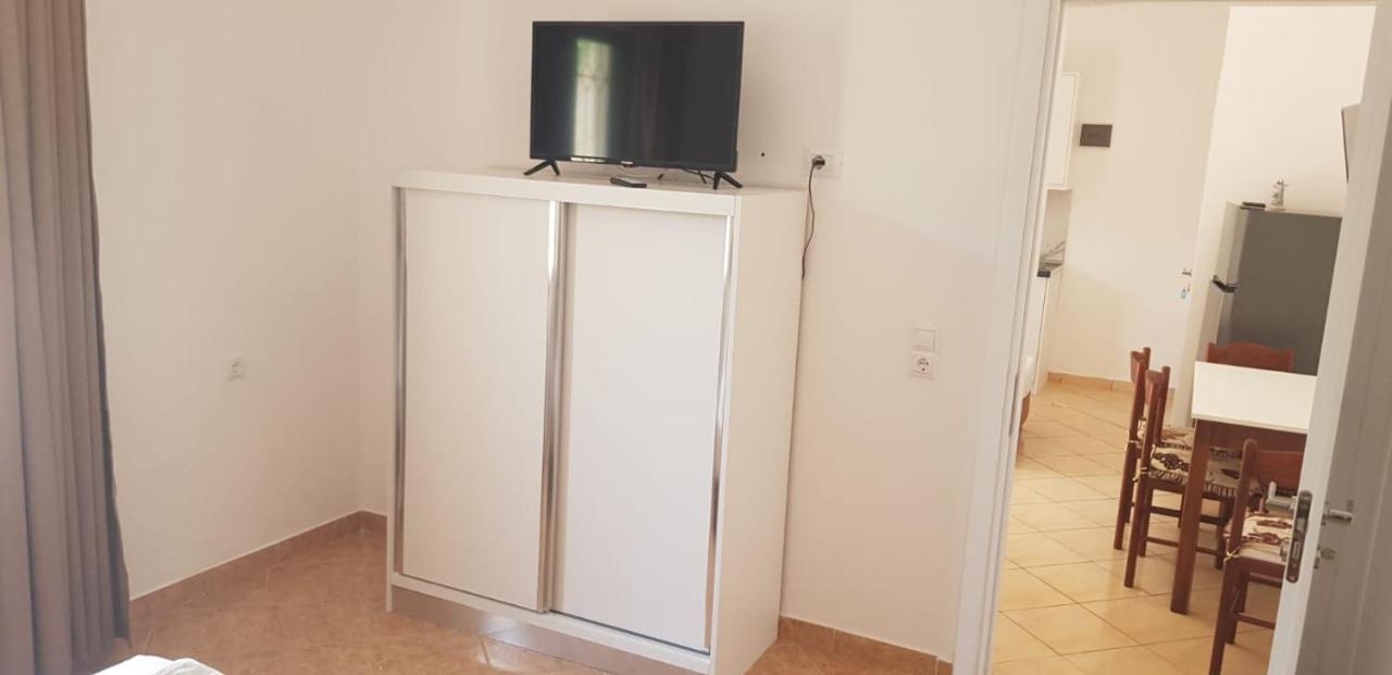 Apartments Villa Dovinefa Ksamil Ngoại thất bức ảnh